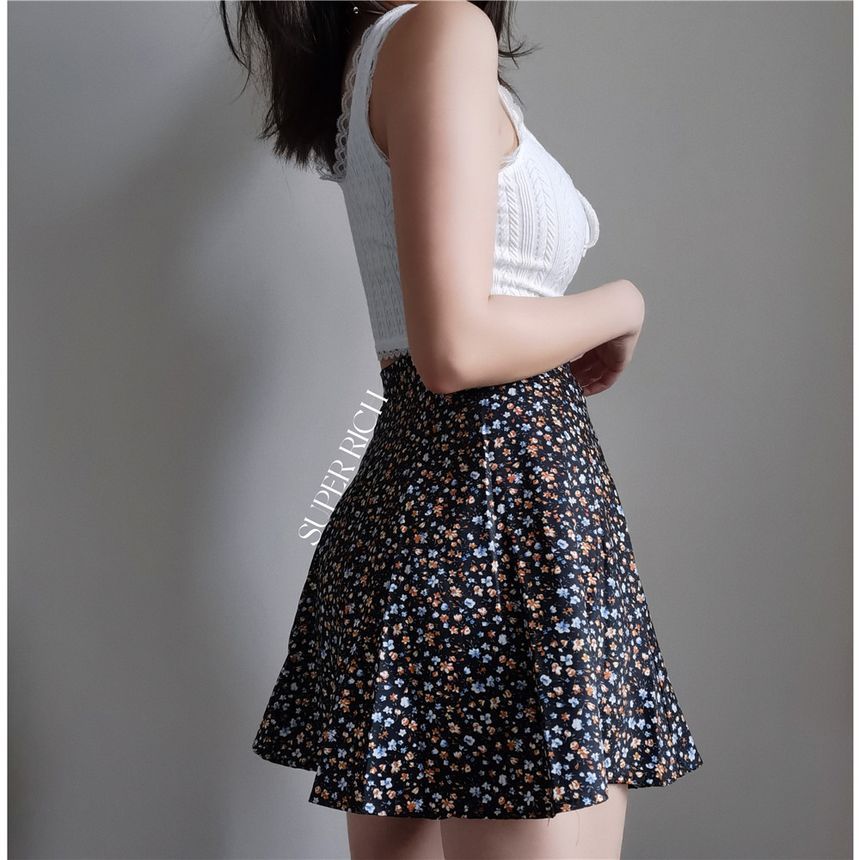 Wholesale Sample Floral Print A-Line Mini Skirt