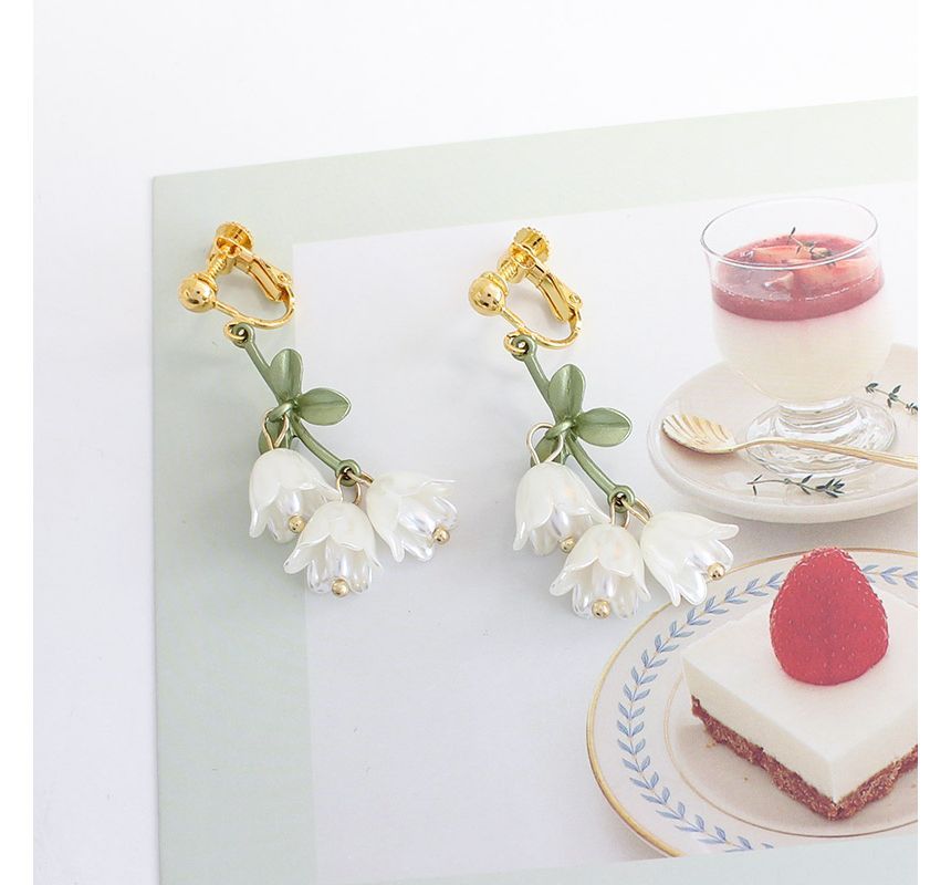 Fringed Alloy Flower Faux Pearl Earring
