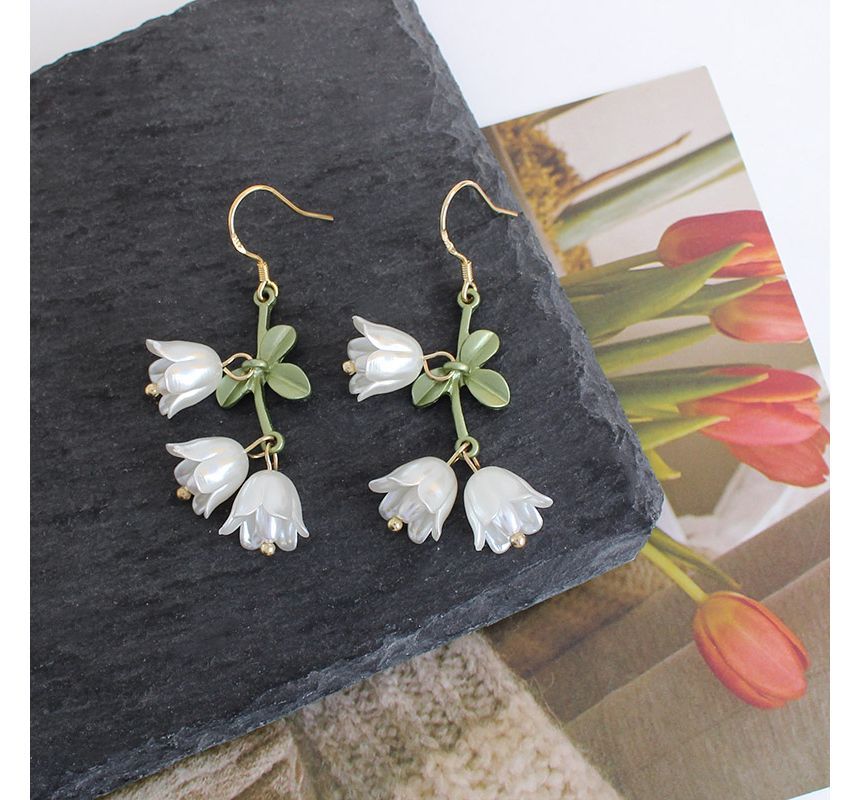 Fringed Alloy Flower Faux Pearl Earring