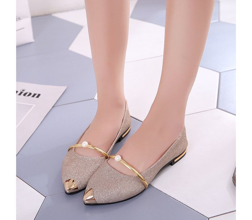 Metal Pointy Flats Accent
