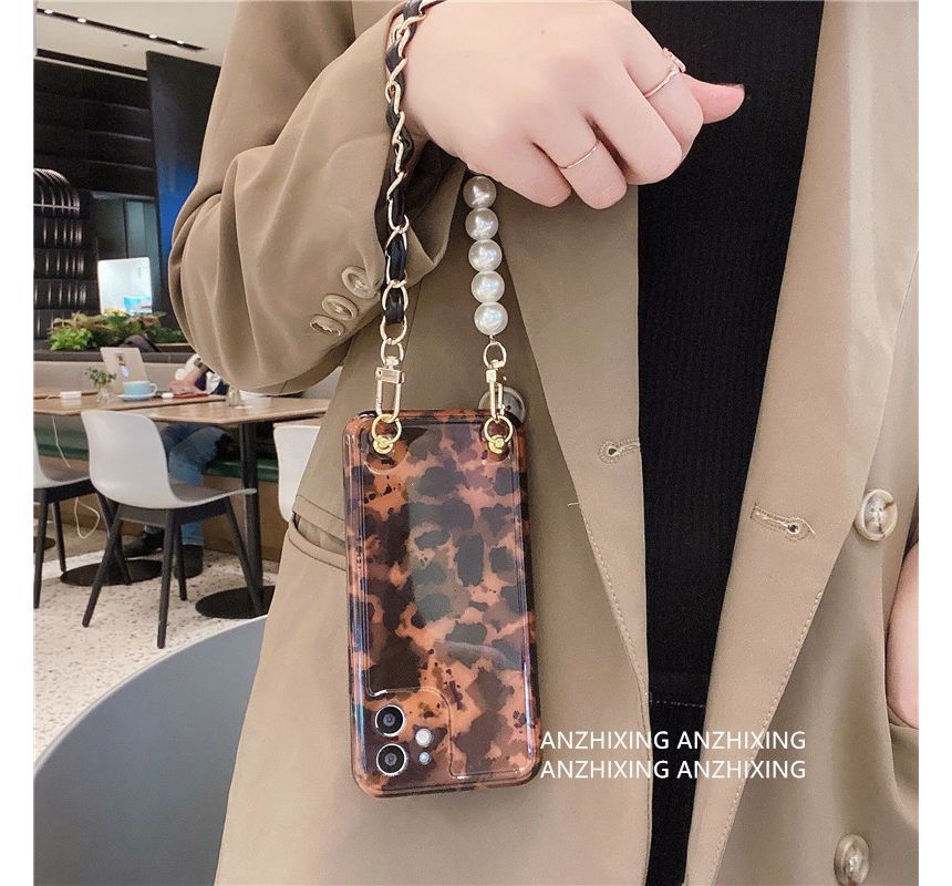 Sample Leopard Print Faux Pearl Chain Phone Case