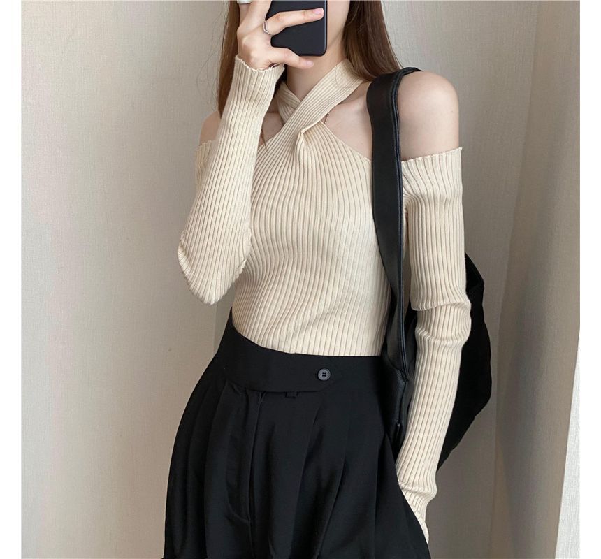 Cold-Shoulder Top Halter Plain Knit Long-Sleeve