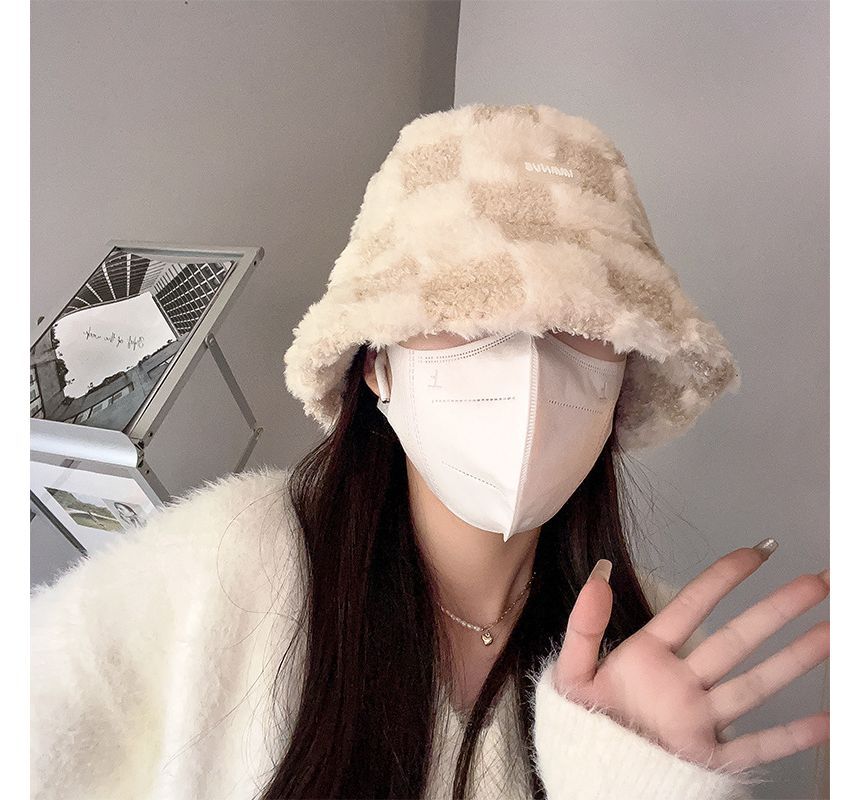 Sample Plain Fluffy Bucket Hat