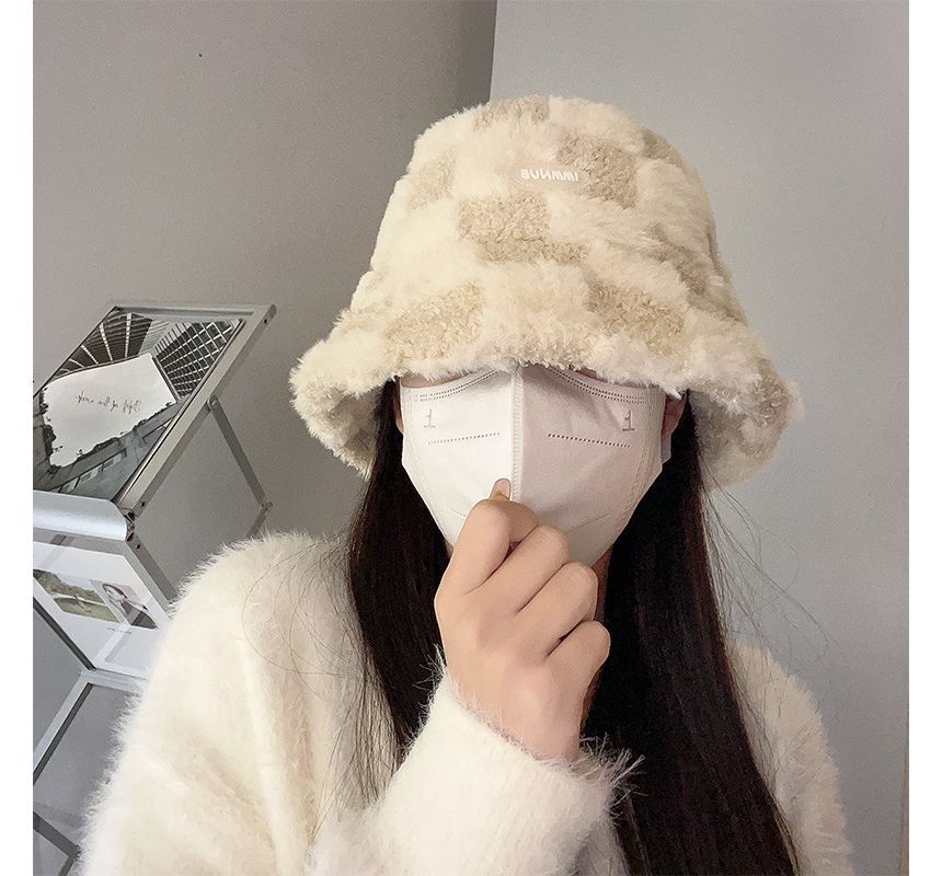 Sample Plain Fluffy Bucket Hat