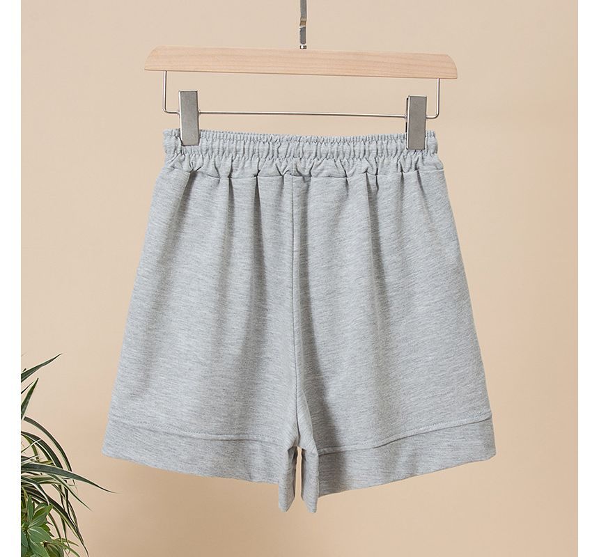 Label Plain High Applique Shorts Waist