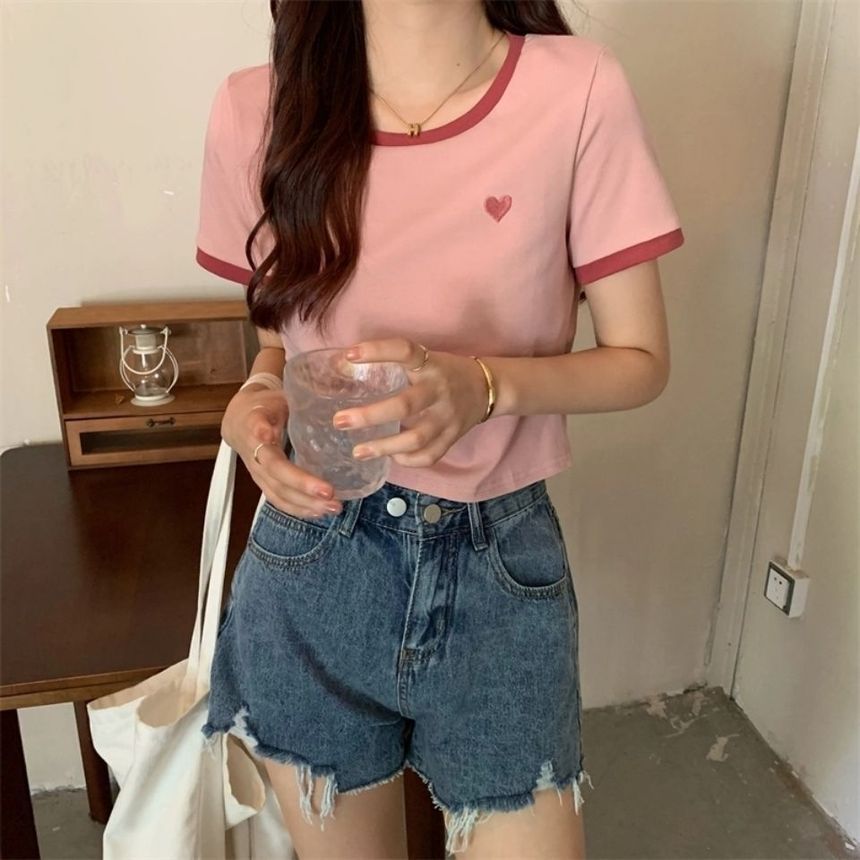 Heart Round Trim Tee Neck Short-Sleeve Contrast
