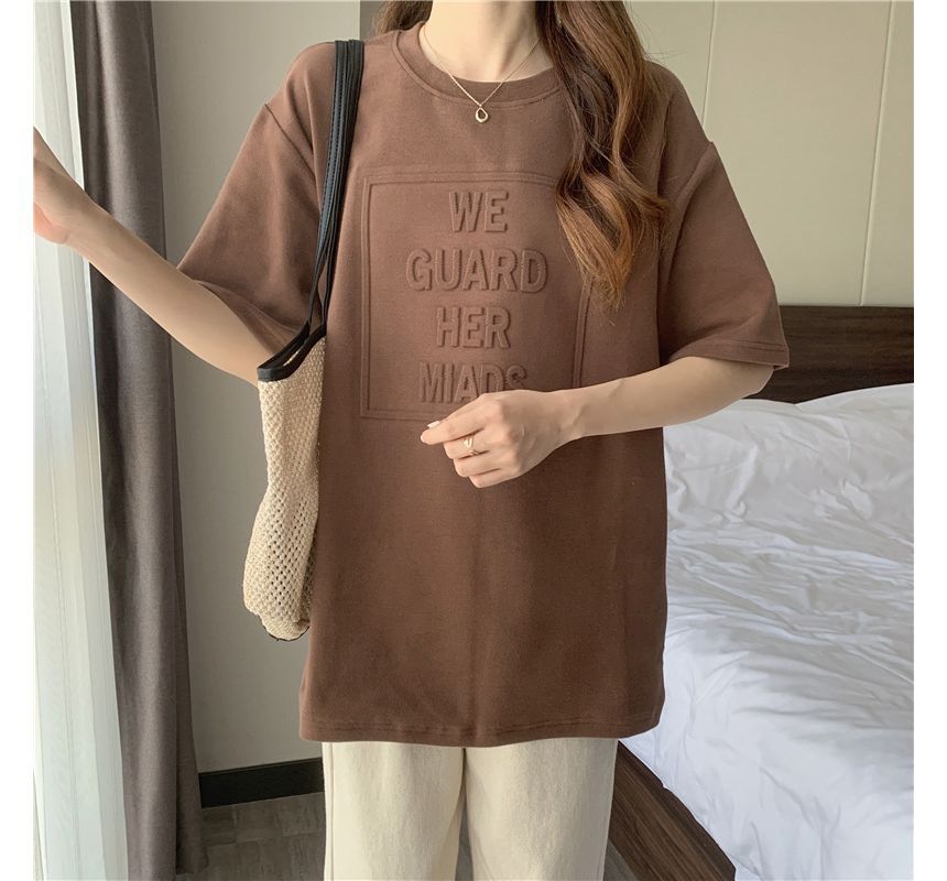 Elbow-Sleeve Embossed Neck Lettering Tee Plain Oversized Crew