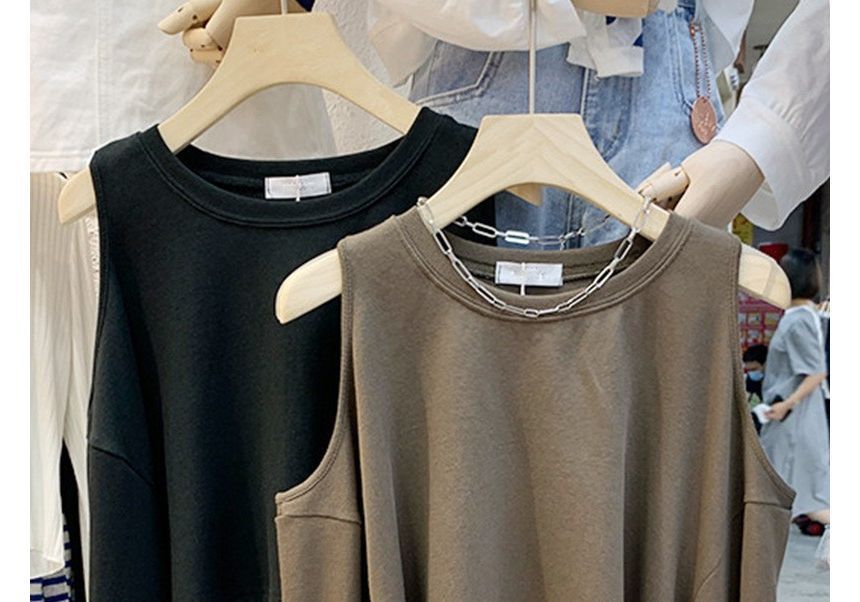 Cold Plain Crop Tee Long-Sleeve Shoulder
