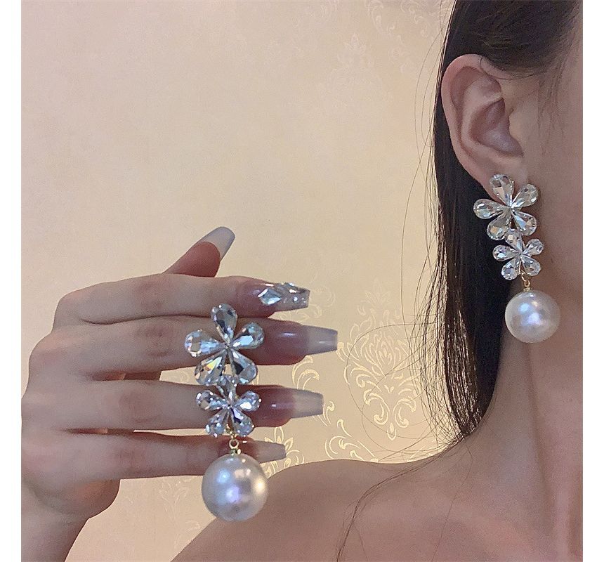 Pearl Drop Faux Rhinestone Earring Flower