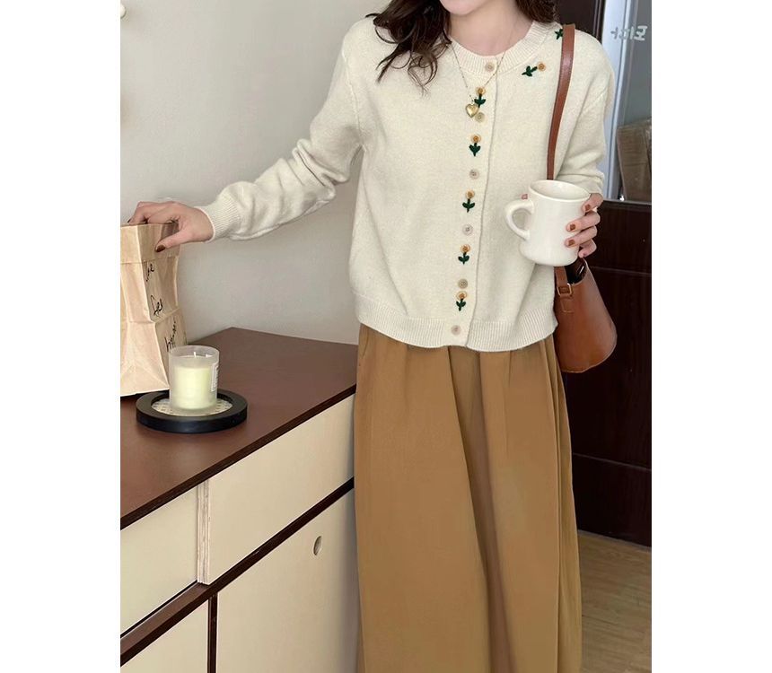 Plain Cardigan Floral Neck Crew