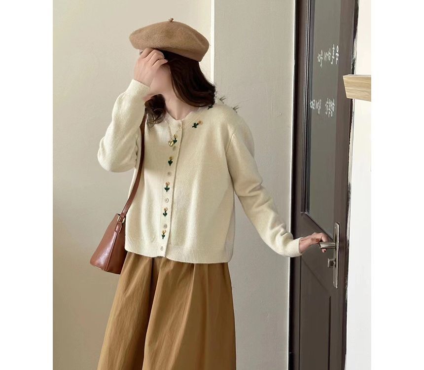 Plain Cardigan Floral Neck Crew