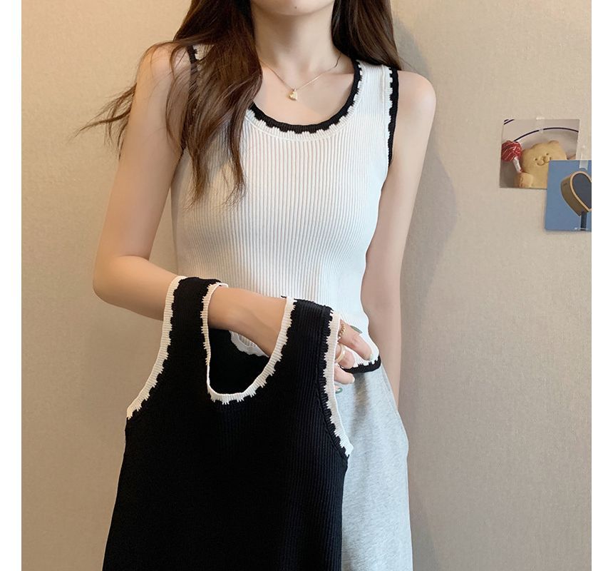 Trim Contrast Top Tank