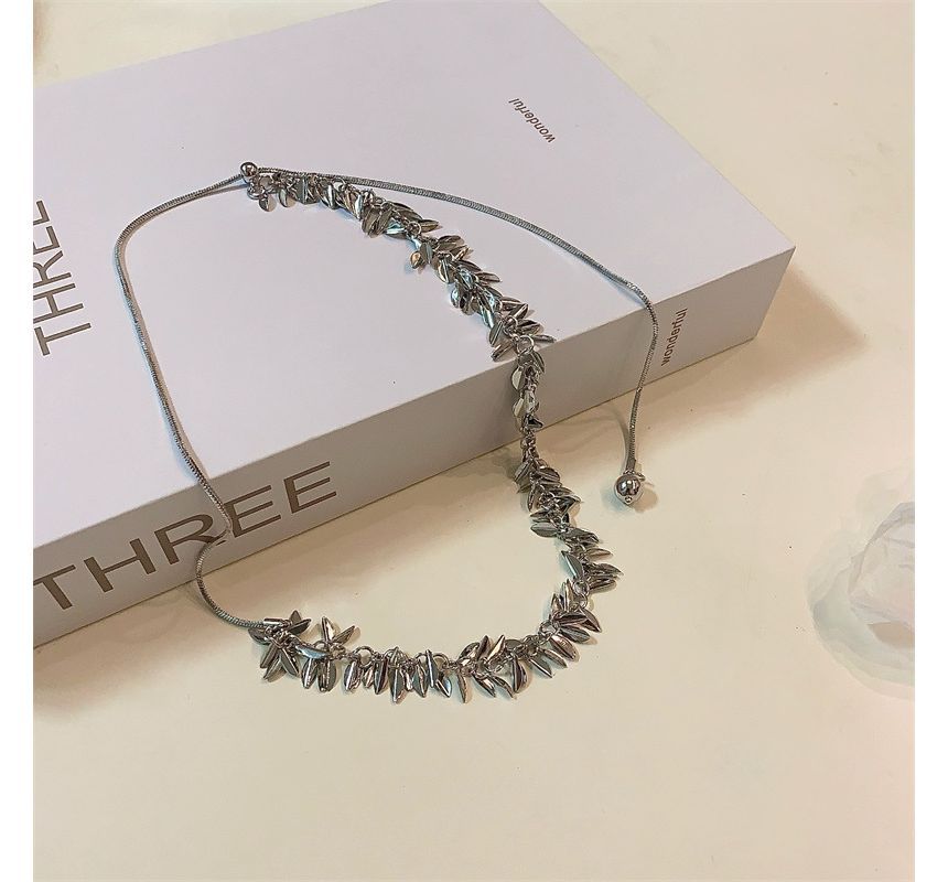 Lariat Leaf Necklace Fringed