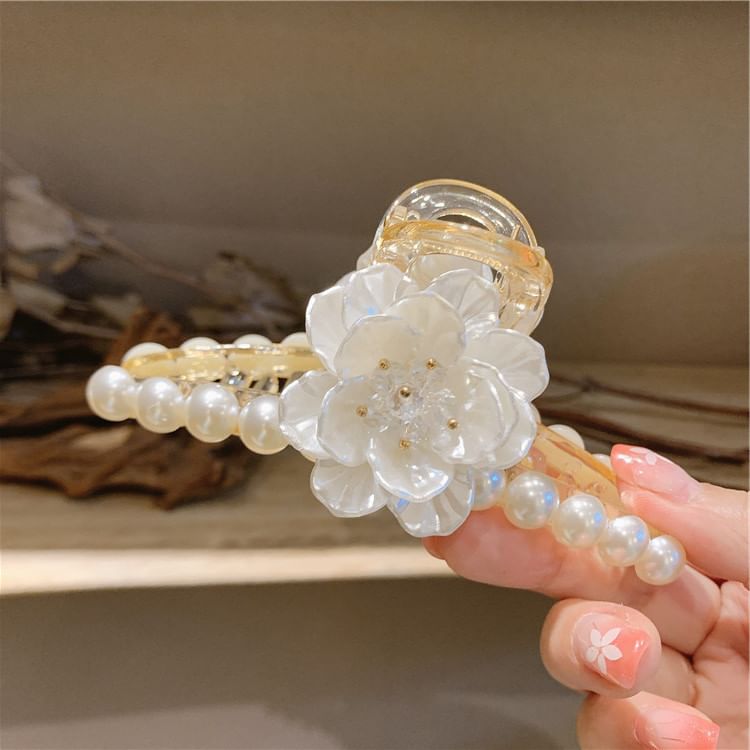 Faux Clamp Floral Acrylic Hair Pearl
