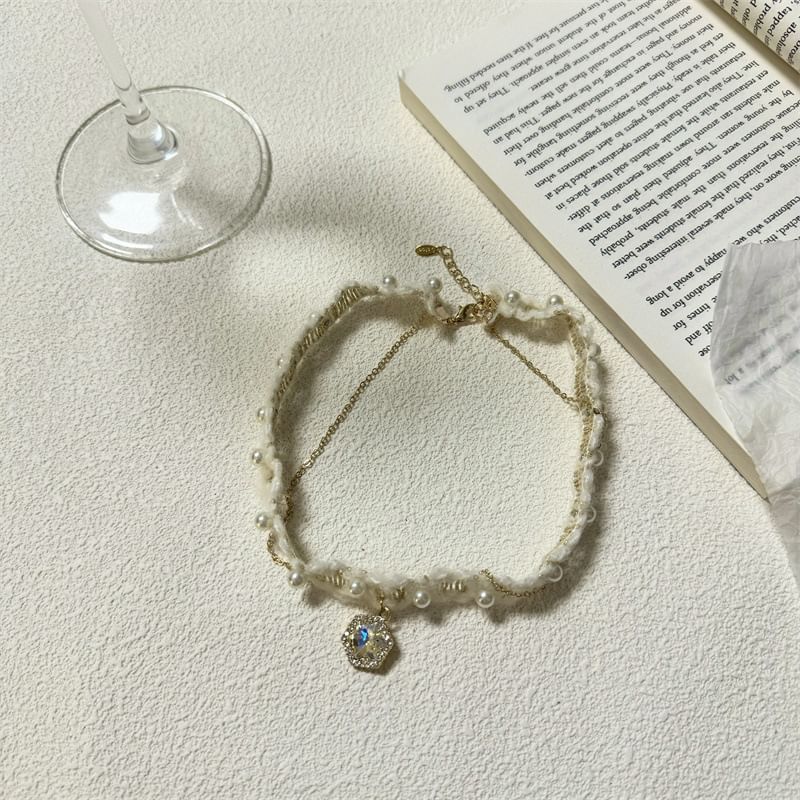 Layered Yarn Choker Rhinestone Alloy