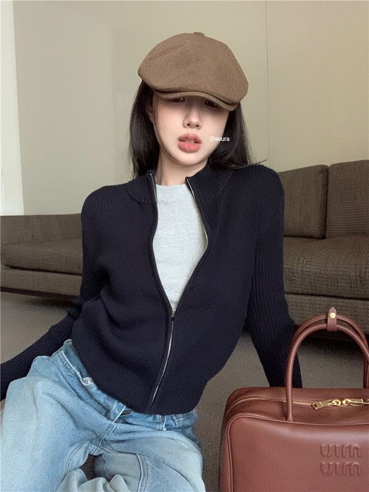 Plain Slim-Fit Sweater Zip