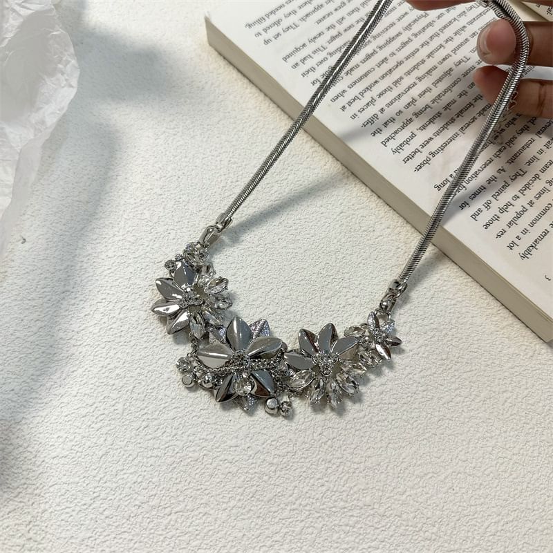 Necklace Rhinestone Fringed Floral