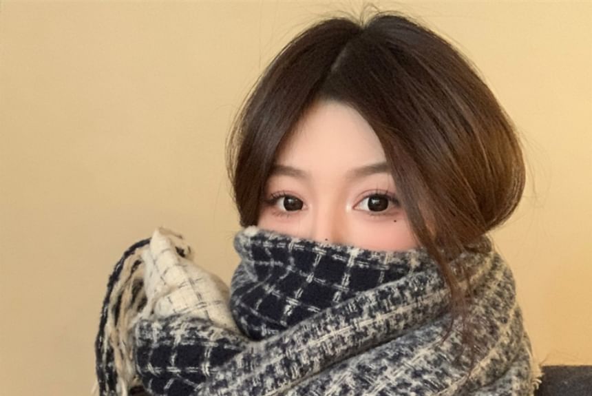 Fringe Plaid Scarf