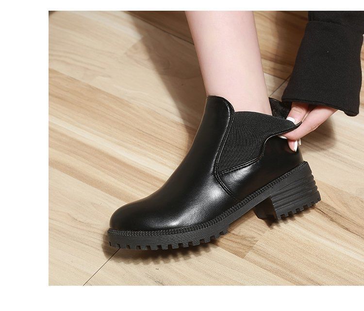 Boots Leather Chelsea Short Faux