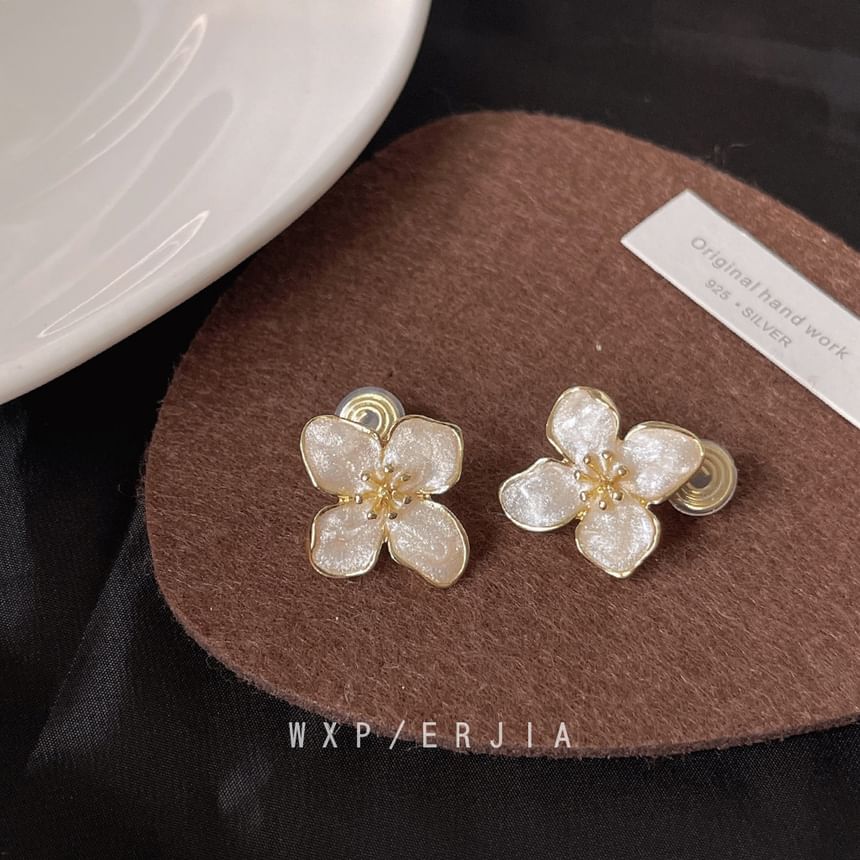 Alloy Ear Glaze Floral Cuff
