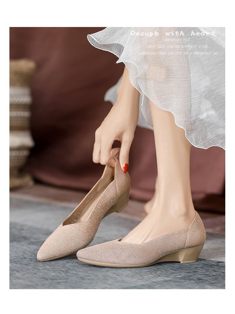 Wedge-Heel Pointed Woven Pumps