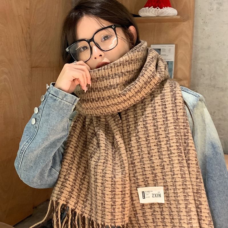 Patterned Scarf Applique Label Tasseled