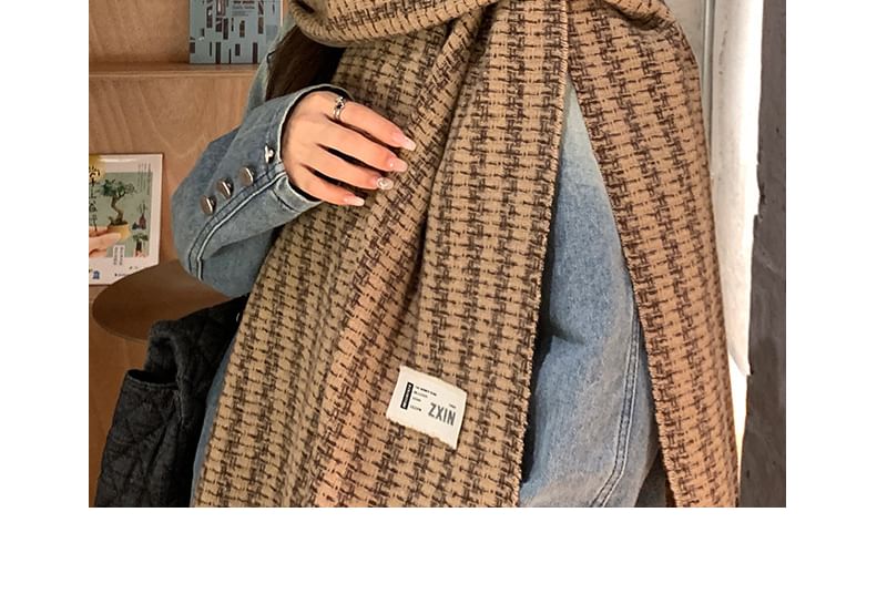Patterned Scarf Applique Label Tasseled