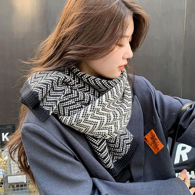 Patterned Scarf