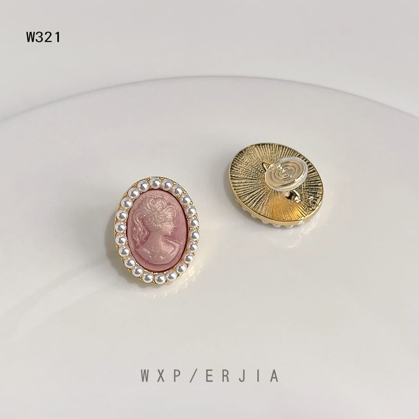 Clip-On Faux Earring Pearl Face