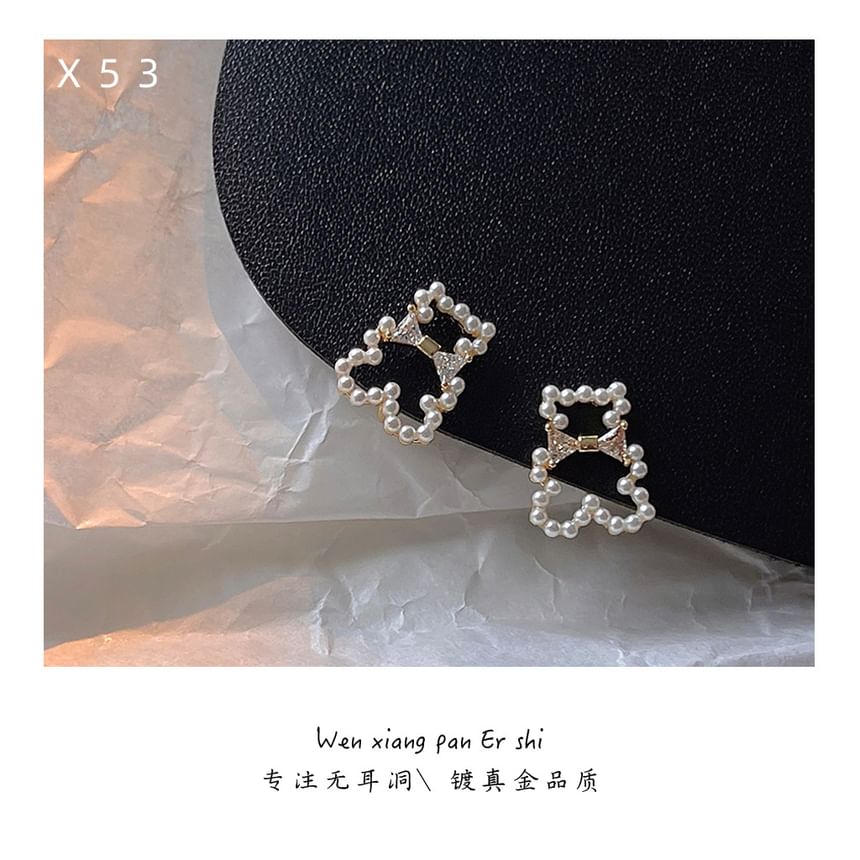 Clip-On Faux Pearl Earring Rhinestone Bear