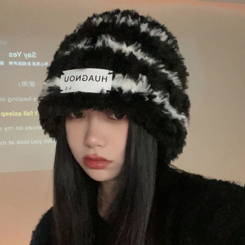 Beanie Striped Lettering
