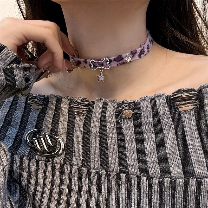 Droplet Bow Pendant Faux Print Choker Leopard Pearl