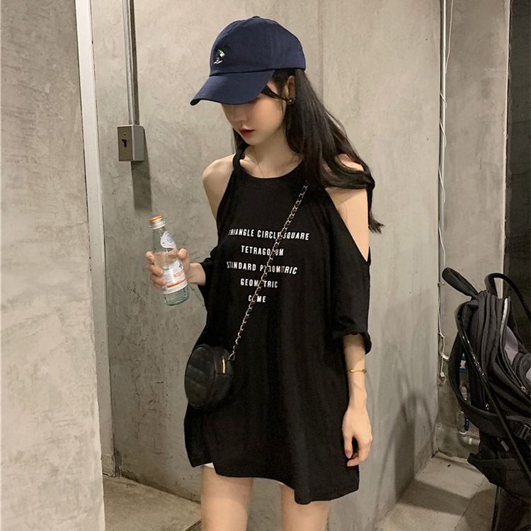Lettering Print T-Shirt 3/4-Sleeve Cold Crew Neck Shoulder
