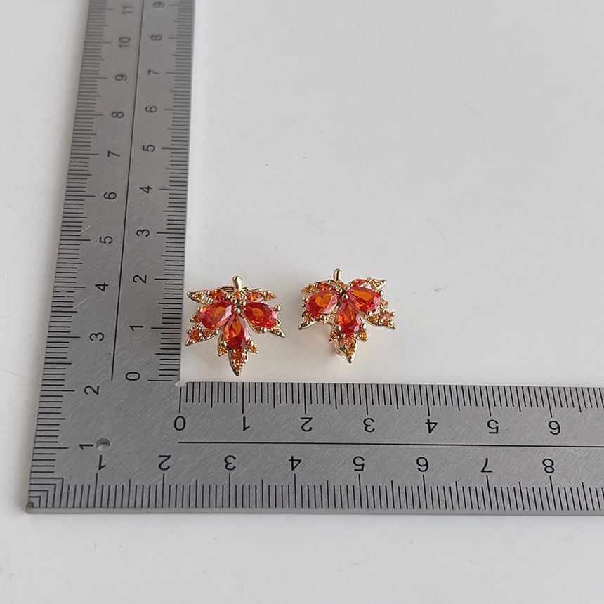 Rhinestone Alloy Leaf Ear Cuff
