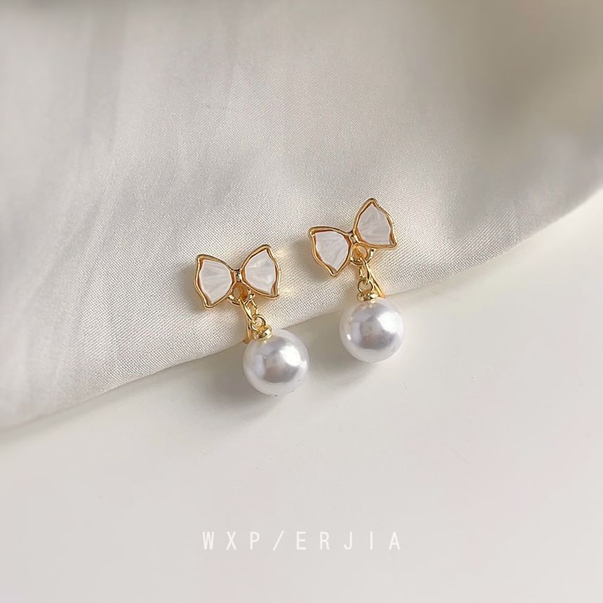 Drop Bow Pearl Cuff Earring Faux