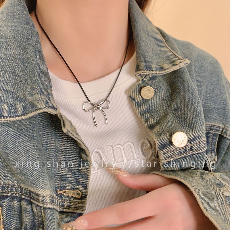 Necklace Pendant Bow Cord