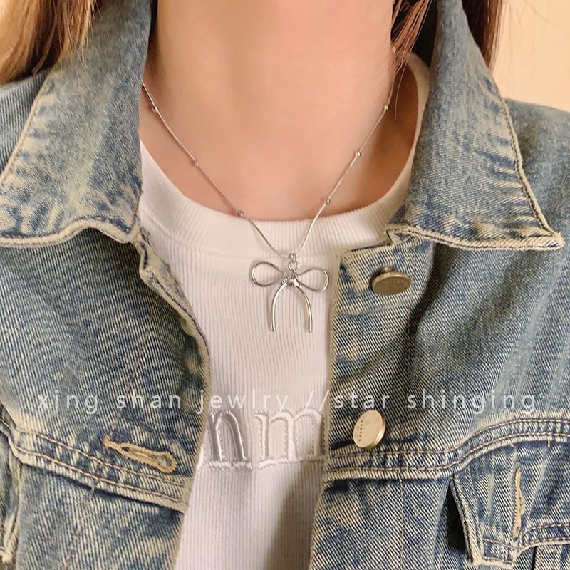 Necklace Pendant Bow Cord
