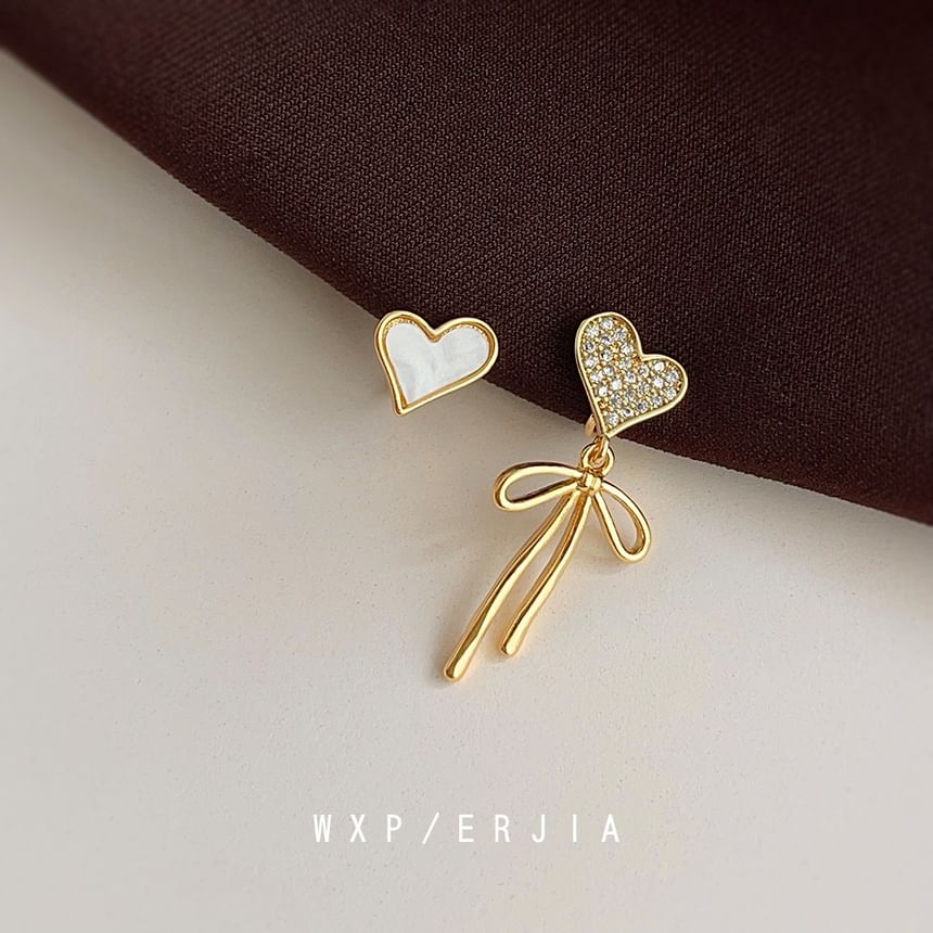 Bow Alloy Asymmetrical Rhinestone Drop Heart Shell Earring