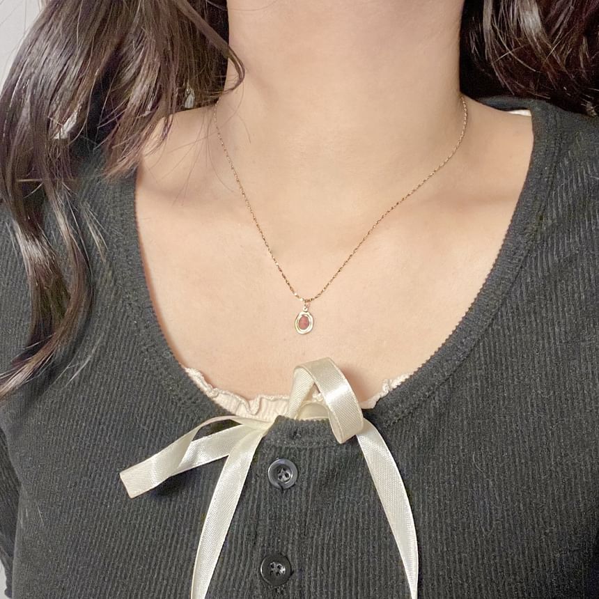 Oval Choker Alloy Pendant