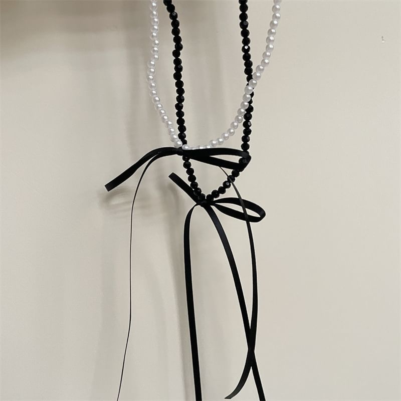Pearl Bow Necklace Faux