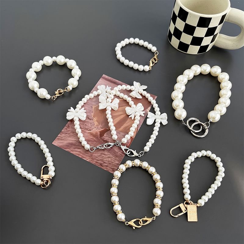 Designs) (Various Faux Strap Phone Pearl