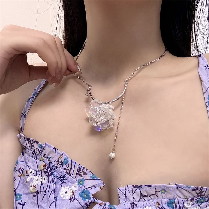 Floral Resin Pendant Alloy Choker
