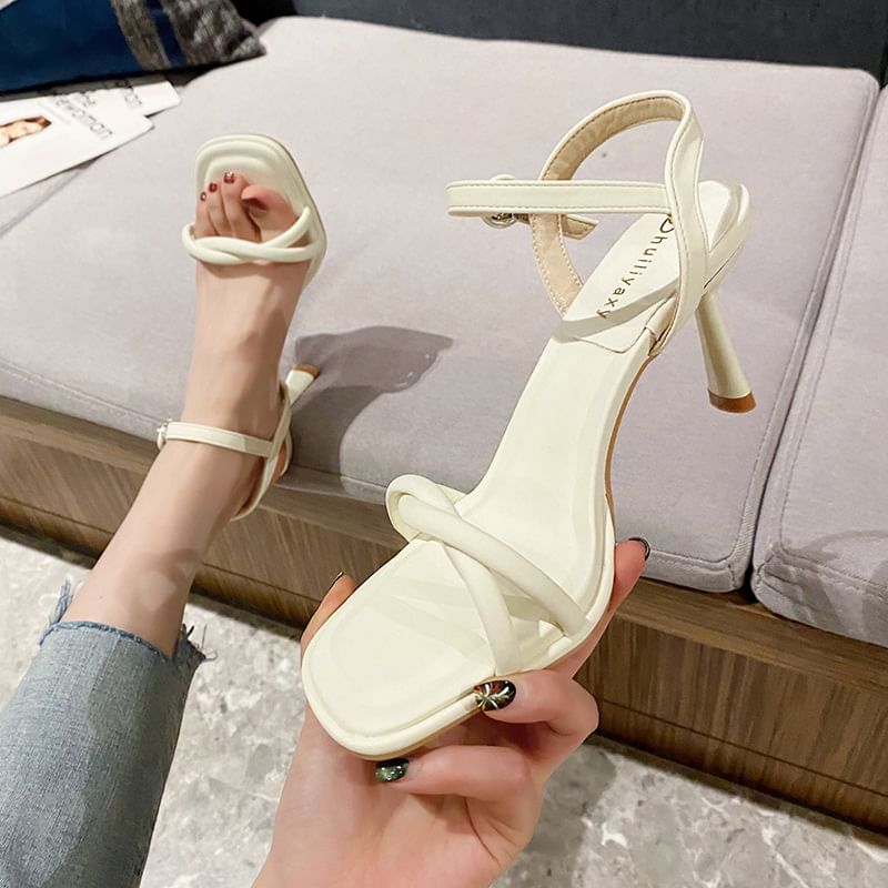 High-Heel Knotted Sandals