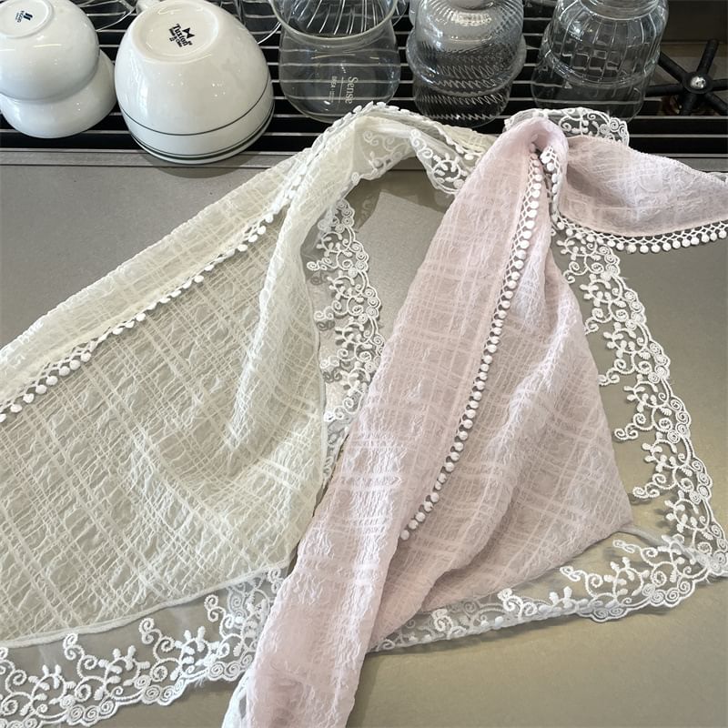 Headkerchief Lace Trim