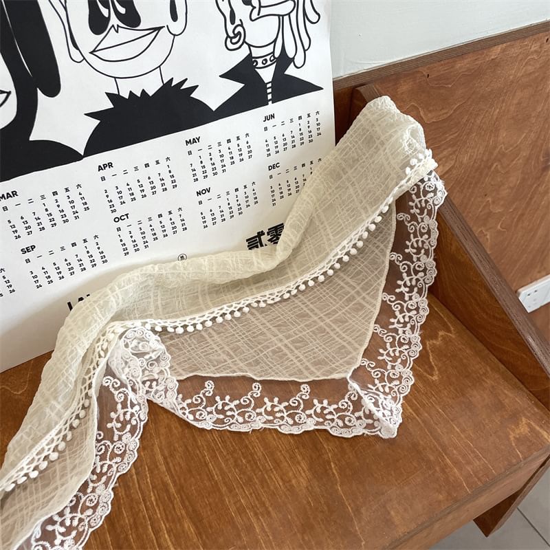 Headkerchief Lace Trim