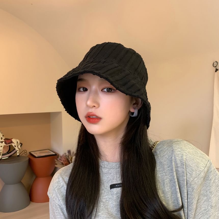 Frayed Bucket Hat Plain