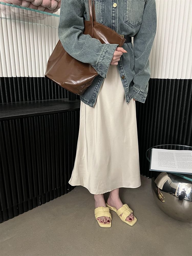 Sample Woven Slide Sandals