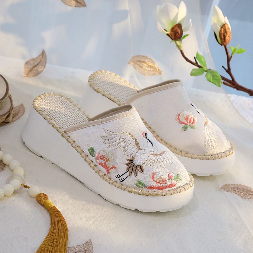 Heel Embroidered Mules Wedge