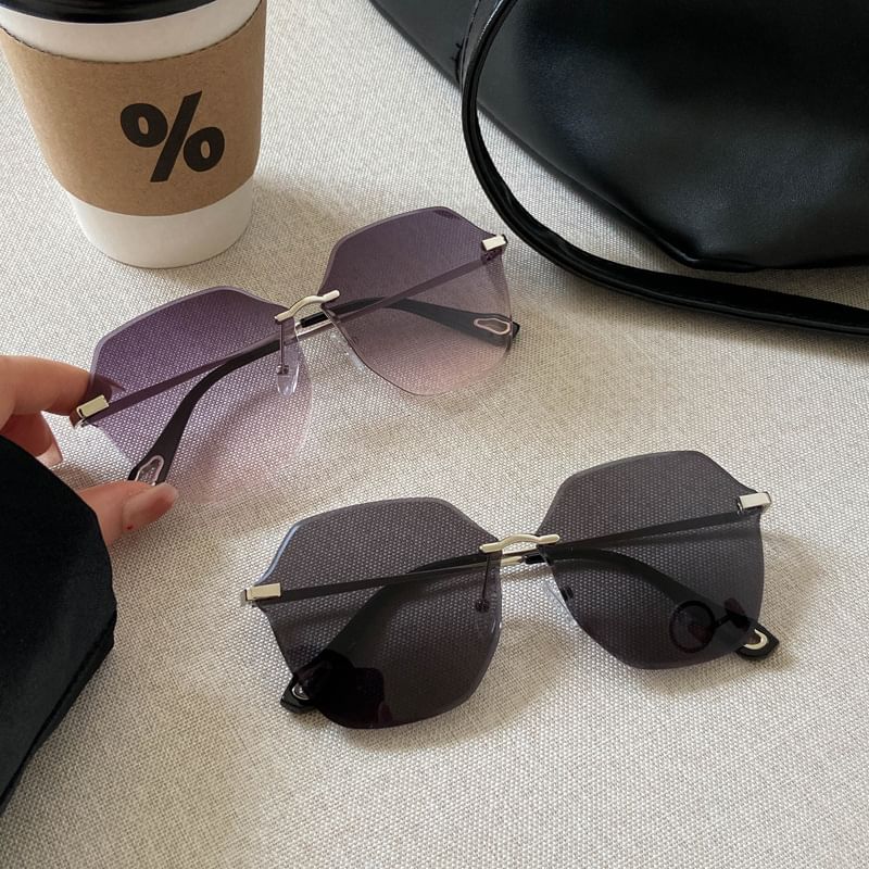 Sample Geometric Frame Oversized Sunglasses