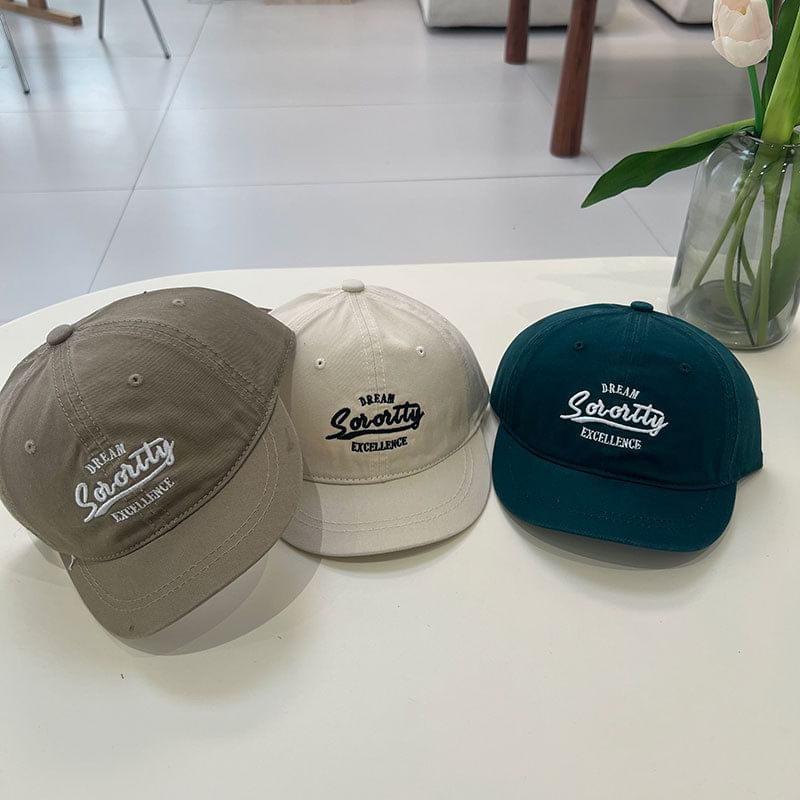 Lettering Cap Brim Short Embroidered